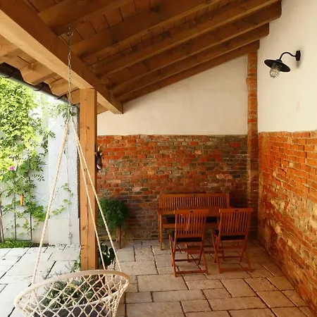 Little House شقة بتوي