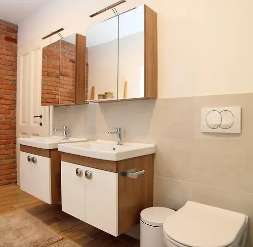 Little House 프루이