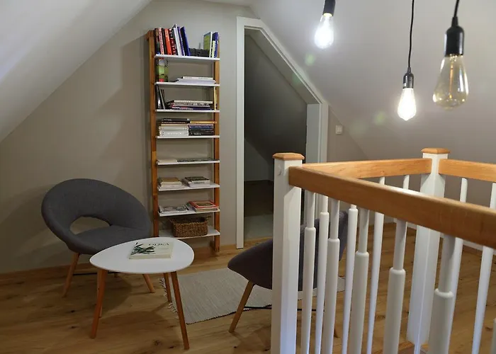 아파트 Little House 프루이